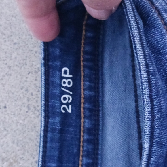 A.n.a. women's darkwash capri jeans size 8P - Picture 3 of 10